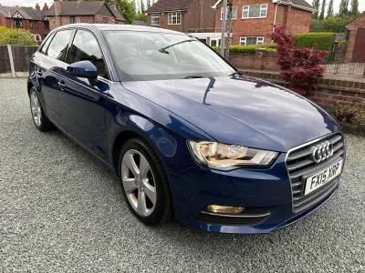 Begagnad Audi A3 Sportback Sport 110 HK (80 kW) 2015 Blå Halvkombi