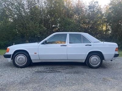 Used Mercedes 190 1990 White Sedan