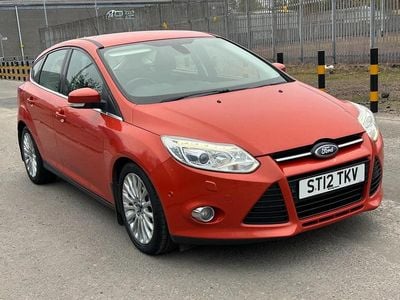 Used Ford Focus Titanium X 115 HP (84 kW) 2012 Red Hatchback