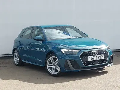 Gebraucht Audi A1 S-Line 95 PS (69 kW) 2021 Grün SUV