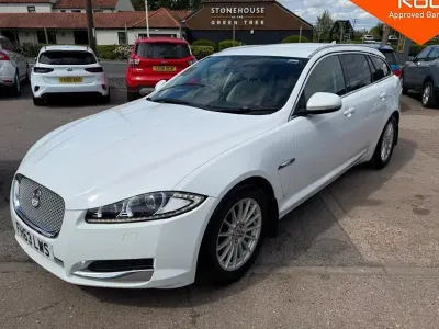 Usado Jaguar XF Sportbrake Business Edition 163 HP (119 kW) 2014 Branco Carrinha