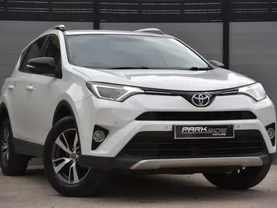 Begagnad Toyota RAV4 Business Edition 143 HK (105 kW) 2015 Vit SUV