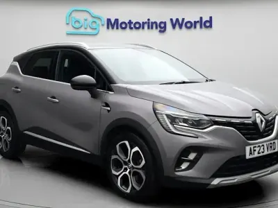 Used Renault Captur Techno 145 HP (106 kW) 2023 Grey/black SUV