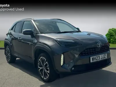 Używany Toyota Yaris Hybrid 116 KM (85 kW) 2023 Szary