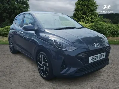 Usado Hyundai i10 Premium 77 HP (56 kW) 2024 Cinzento Citadino