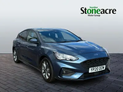 Używany Ford Focus ST-Line 125 KM (91 kW) 2020 Niebieski Hatchback