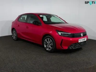 Begagnad Vauxhall Corsa Design Edition 75 HK (55 kW) 2024 Röd Halvkombi