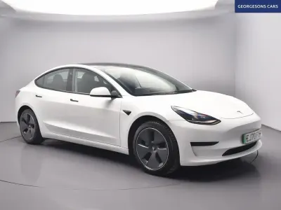 Used Tesla Model 3 Standard Range 239 kW (325 HP) 2020 White Sedan