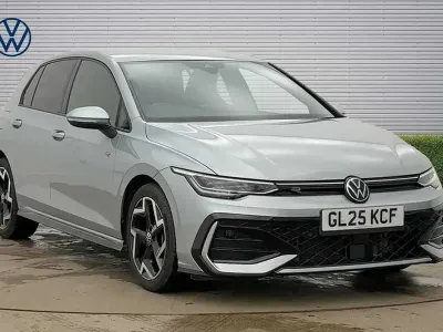 Used VW Golf VIII R-line 150 HP (110 kW) 2025 Silver Hatchback