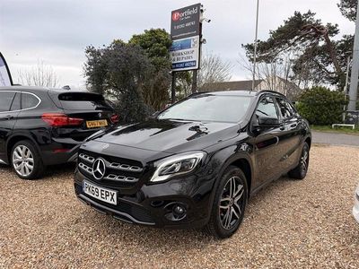 Used Mercedes GLA180 Urban 122 HP (89 kW) 2019 Black SUV