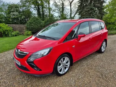 Usado Vauxhall Zafira Tourer SRi 165 CV (121 kW) 2014 Monovolumen