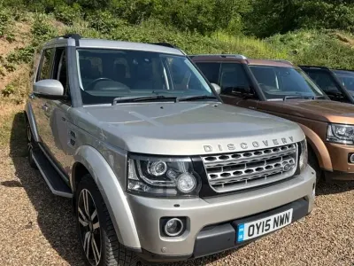 Usado Land Rover Discovery 4 HSE Luxury 256 CV (188 kW) 2015 Dorado SUV