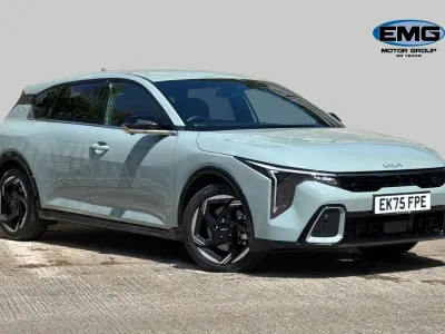 Used Kia K4 GT-Line 147 HP (108 kW) 2026 Green Hatchback