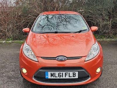 Used Ford Fiesta Titanium 96 HP (70 kW) 2011 Red Hatchback