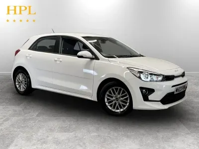 Used Kia Rio 83 HP (61 kW) 2023 White Hatchback