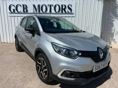 Used Renault Captur Dynamique 90 HP (66 kW) 2017 Silver SUV