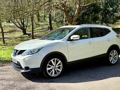 Used Nissan Qashqai Tekna 130 HP (95 kW) 2016 White SUV