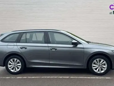 Używany Skoda Octavia SE Technology 150 KM (110 kW) 2025 Szary Kombi
