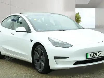 Used Tesla Model 3 Long Range AWD 366 kW (498 HP) 2021 White Sedan