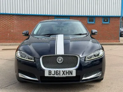 Second-hand Jaguar XF Luxury 188 CP (138 kW) 2011 Albastru Berlinǎ