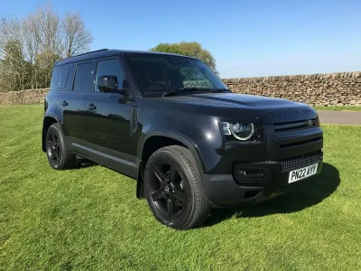 Used Land Rover Defender SE 250 HP (183 kW) 2022 Black SUV