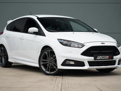 White Used 2018 Ford Focus ST Hatchback | £15,975 (Fair price)