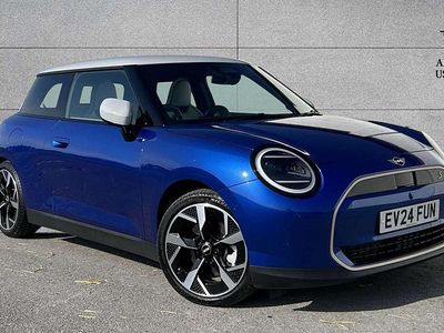 Used Mini Cooper SE Hatch 158 kW (215 HP) 2024 Blue Hatchback