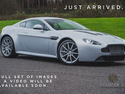 used Aston Martin Vantage S V12. 1 OF 114 RHD MANUALS. CARBON FIBRE EXTERIOR. REAR CAM. PREMIUM AUDIO