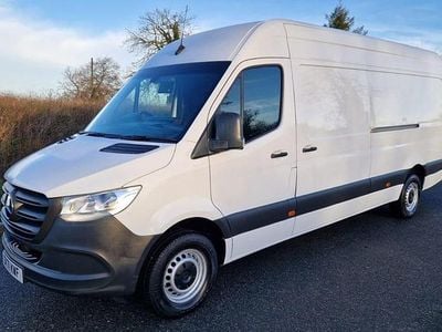 Used Mercedes Sprinter Progressive 148 HP (108 kW) 2021 White Van