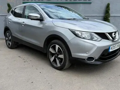 Used Nissan Qashqai N-TEC 131 HP (96 kW) 2015 Silver SUV