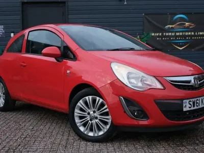 Usado Vauxhall Corsa Active 2012 Vermelho Citadino