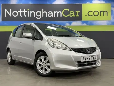 Second-hand Honda Jazz ES 99 CP (72 kW) 2012 Argintiu Hatchback