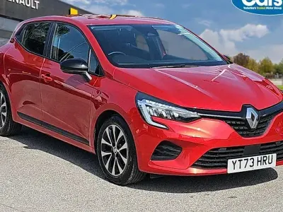 Used Renault Clio Evolution 90 HP (66 kW) 2023 Red  Hatchback