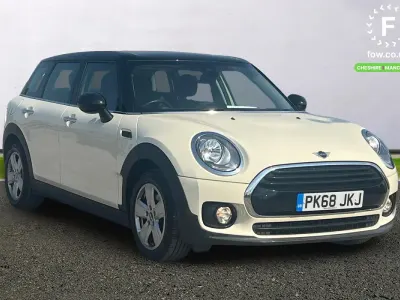 Used Mini Cooper Clubman 136 HP (100 kW) 2018 White Estate