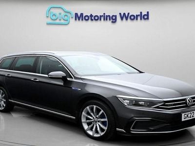 Usado VW Passat Advance 218 HP (160 kW) 2022 Cinzento Carrinha
