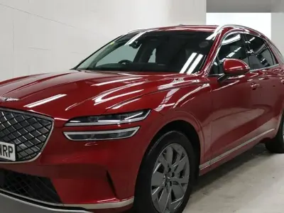Usado Genesis GV70 Sport 359 kW (489 HP) 2023 Vermelho SUV