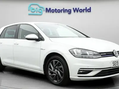 Used VW Golf VII Match 131 HP (96 kW) 2019 White Hatchback