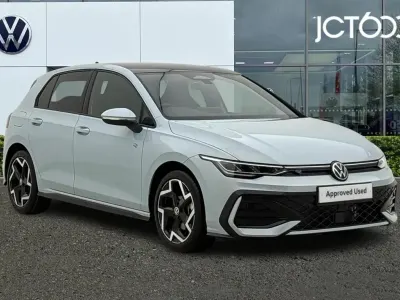Used VW Golf VIII R-line 150 HP (110 kW) 2025 Blue Hatchback