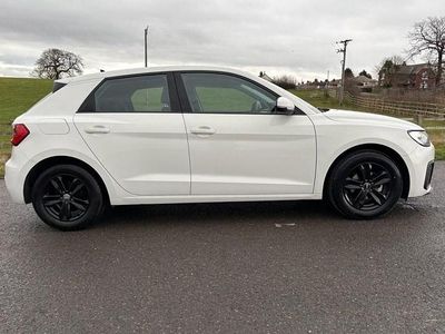 Used Audi A1 Sportback Business 95 HP (69 kW) 2020 White Hatchback