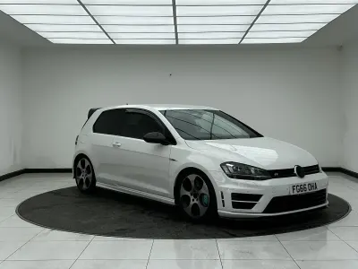 Used VW Golf VII R 410 HP (301 kW) 2016 White Hatchback