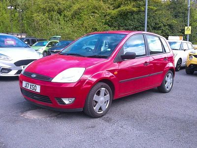 Used Ford Fiesta Zetec 80 HP (58 kW) 2002 Red Hatchback
