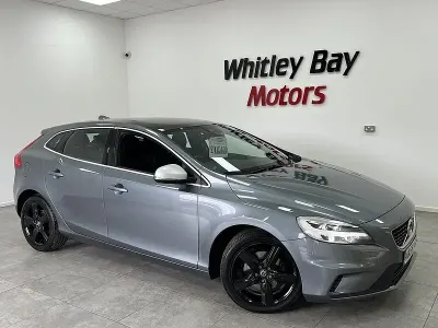 Used Volvo V40 R-Design 122 HP (89 kW) 2018 Grey Hatchback