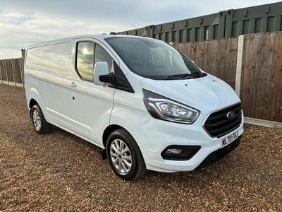 White Used 2020 Ford Transit Custom Limited Van | £10,995 (Fair price)