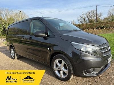 Usado Mercedes Vito Premium 2020 Cinzento Van