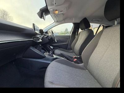 White Used 2025 Peugeot 208 Style Hatchback | £15,757 (Super price)