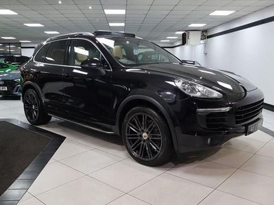 Black Used 2014 Porsche Cayenne SUV | £19,749 (A bit pricey)