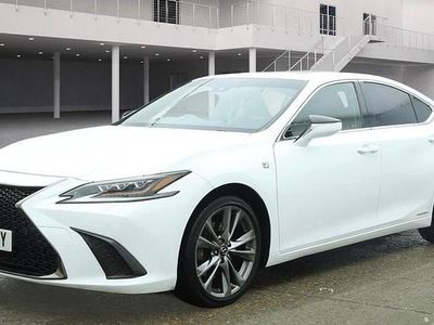 Used Lexus ES300H Sport Line 2019 White Sedan