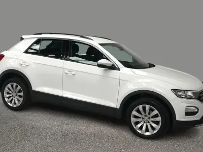 Used VW T-Roc SE 115 HP (84 kW) 2019 White SUV