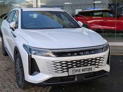 Used Omoda 9 2025 White SUV