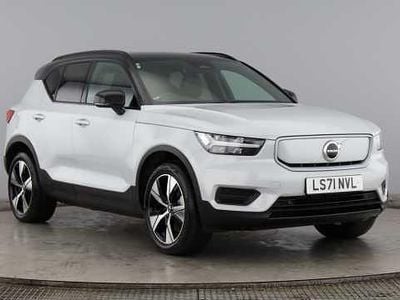 Silver Used 2021 Volvo XC40 Core SUV | £20,950 (A bit pricey)